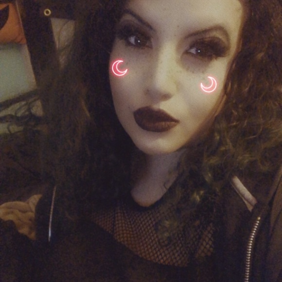 Meet your Posher, Luz - Picture 3 of 3